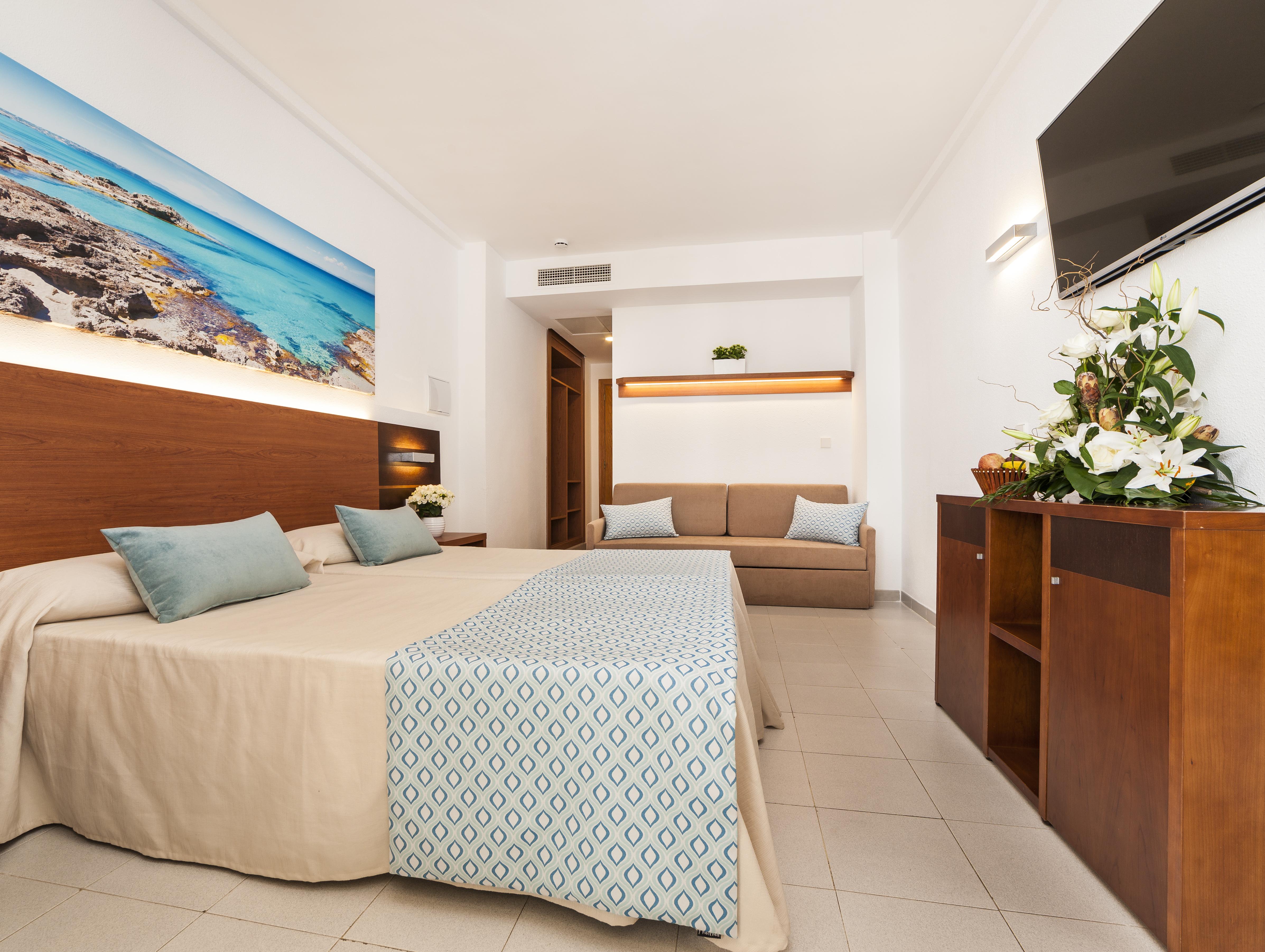 Aparthotel Globales Bouganvilla Sa Coma (Mallorca)